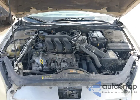 2006 Mercury Milan V6 z USA, uszkodzony, nr VIN 3MEFM07116R611143